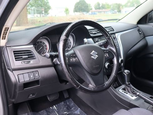 Used 2011 Suzuki Kizashi SE AWD/4WD image 15