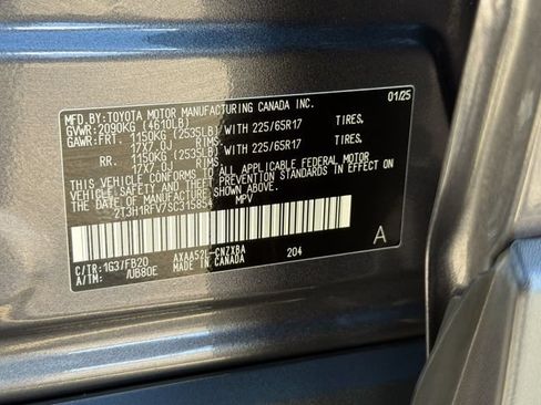 Used 2025 Toyota RAV4 LE FWD image 31