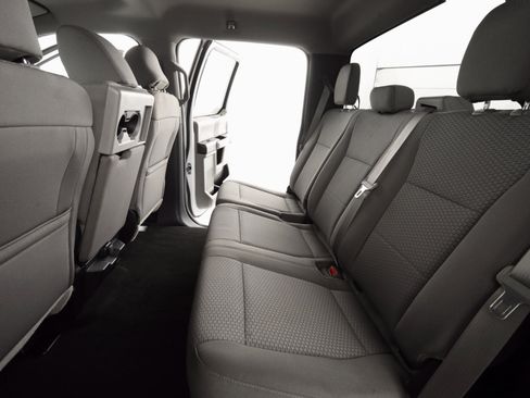 Used 2017 Ford F250 XLT image 27