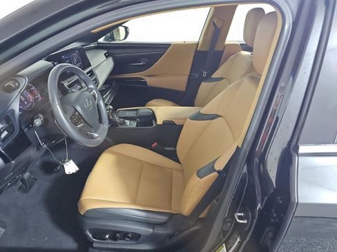 Used 2022 Lexus ES 250 w/ Accessory Package AWD/4WD image 4