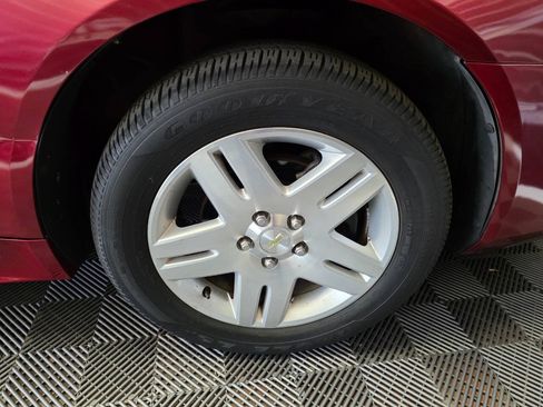 Used 2014 Chevrolet Impala LT w/ LT Sunroof Package FWD image 37
