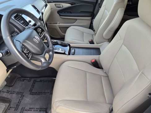 Used 2020 Honda Pilot Elite image 9