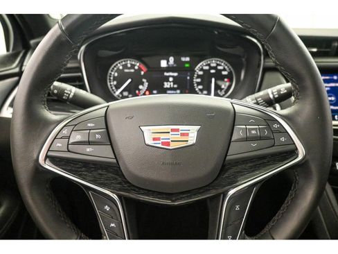 Used 2023 Cadillac XT5 Premium Luxury image 35