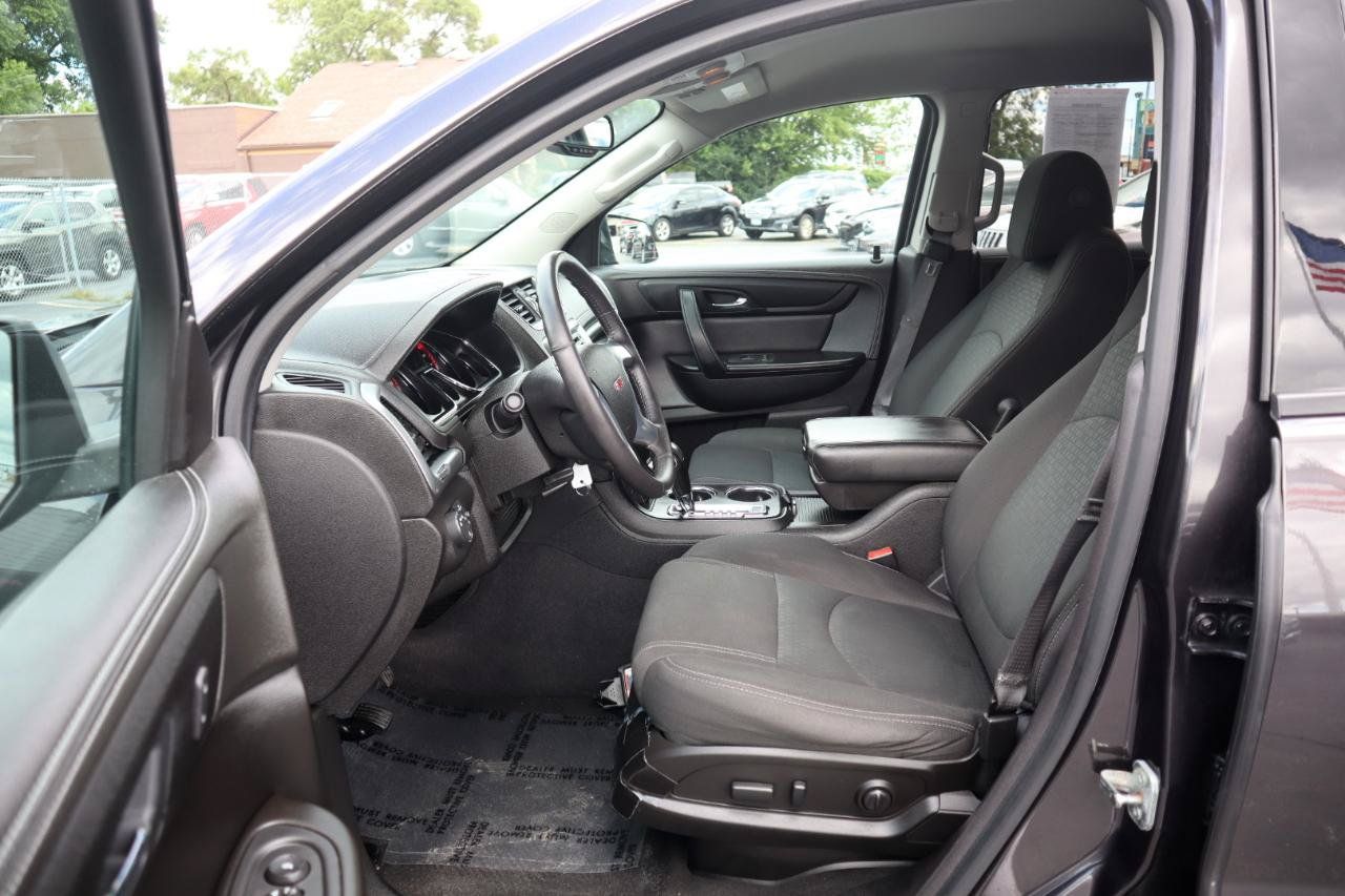 Used 2015 GMC Acadia SLE FWD image 19