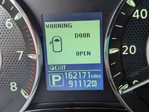 Used 2018 Nissan Armada Platinum w/ Captain Seat Package image 13