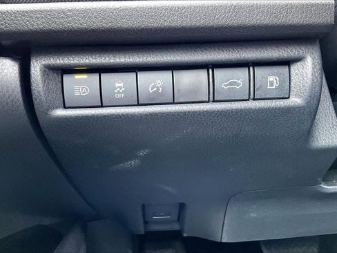 Used 2026 Toyota Camry LE FWD image 33