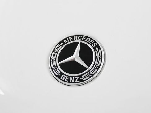 Used 2024 Mercedes-Benz GLC 300 image 38