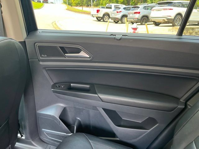 Used 2019 Volkswagen Atlas SEL Premium AWD/4WD image 16