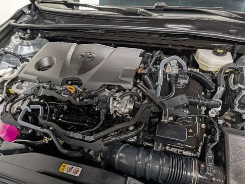 Used 2025 Toyota Camry XSE AWD/4WD image 29