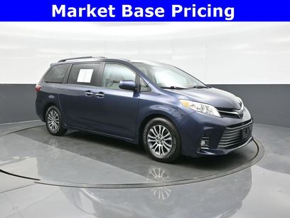 Certified 2018 Toyota Sienna XLE