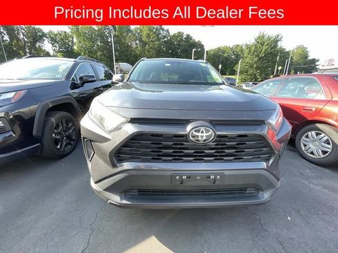 Used 2022 Toyota RAV4 XLE w/ Convenience Package AWD/4WD image 13