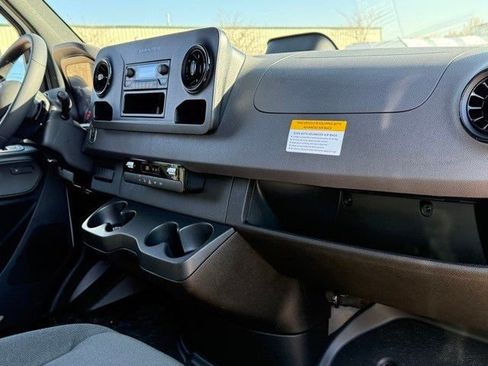 New 2025 Mercedes-Benz Sprinter 2500 image 24