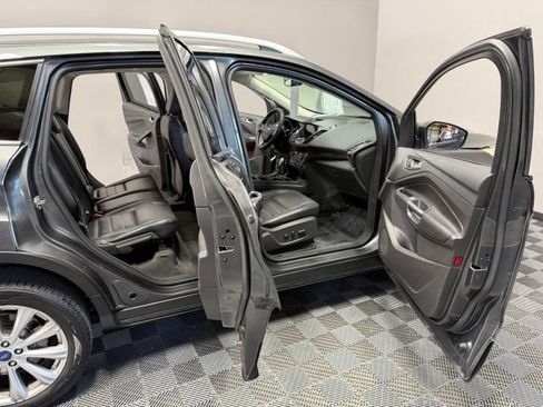 Used 2018 Ford Escape Titanium FWD image 22