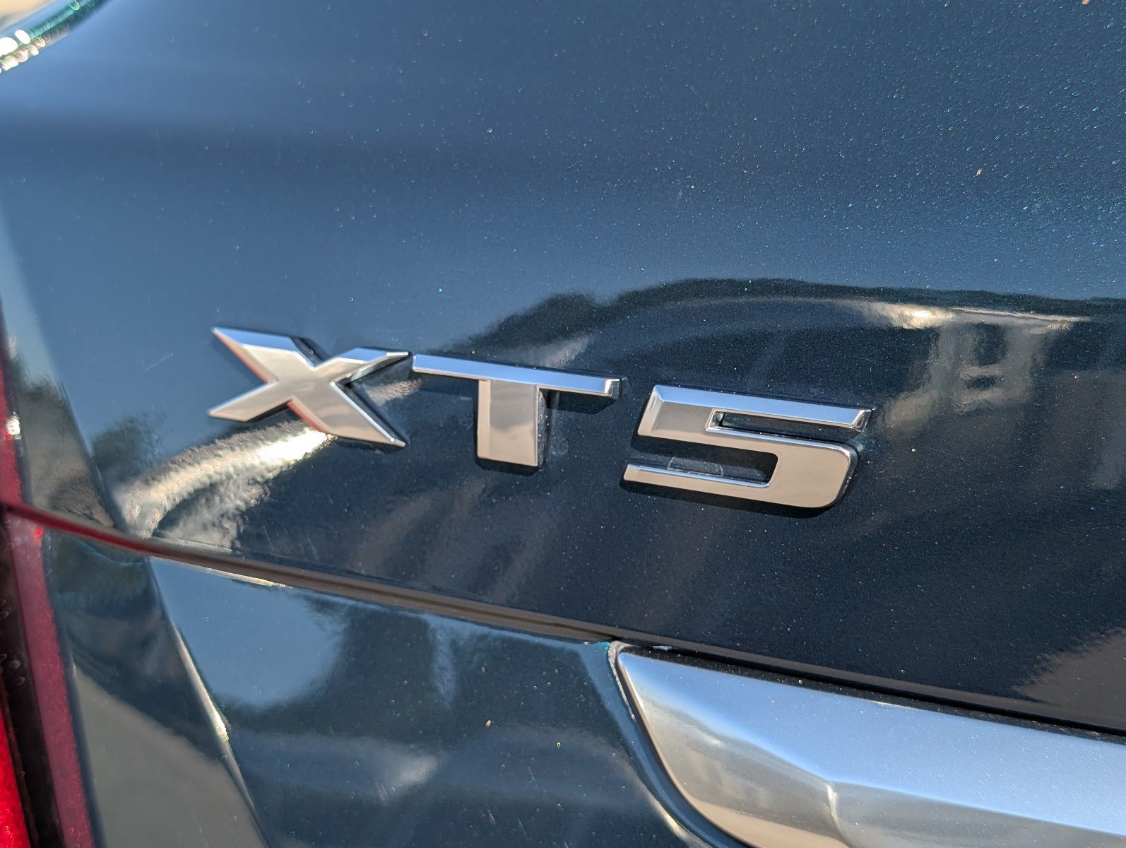 Certified 2024 Cadillac XT5 Premium Luxury FWD image 7