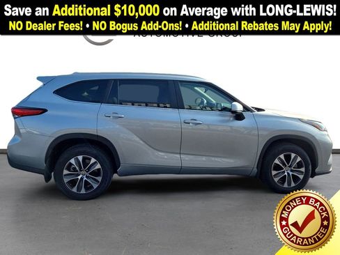 Used 2023 Toyota Highlander XLE image 9