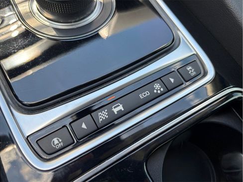 Used 2020 Jaguar F-PACE Checkered Flag AWD/4WD image 36