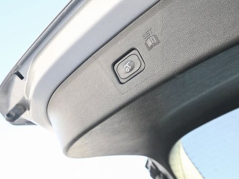 Used 2024 Ford Edge SEL w/ Convenience Package image 18