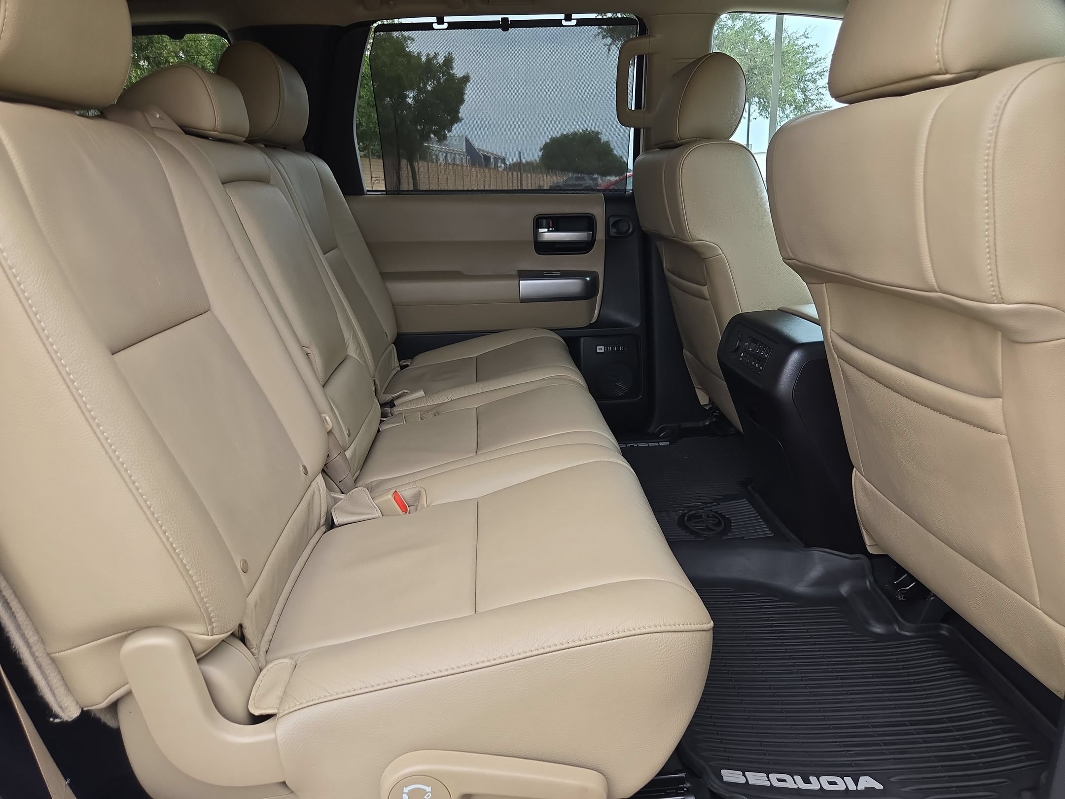 Used 2019 Toyota Sequoia Limited w/ Safety & Convenience Package RWD image 25