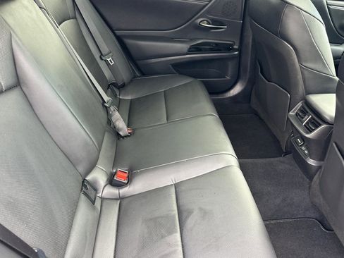 Certified 2025 Lexus ES 350 image 29