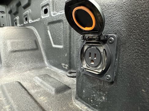 Certified 2025 Chevrolet Silverado 1500 LT w/ Z71 Off-Road Package image 38