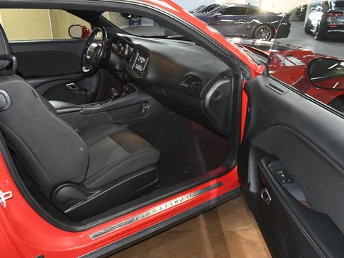 Used 2020 Dodge Challenger SXT image 48