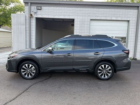 Used 2024 Subaru Outback Touring XT AWD/4WD image 2
