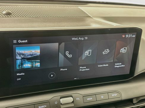 Used 2025 Kia K4 FWD image 21