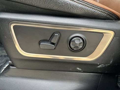 Used 2019 RAM 1500 Limited AWD/4WD image 16