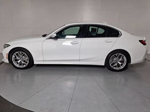 Used 2025 BMW 330i Sedan w/ Convenience Package RWD image 7