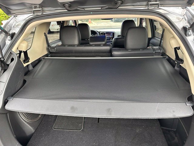 Used 2017 Mitsubishi Outlander GT AWD/4WD image 10