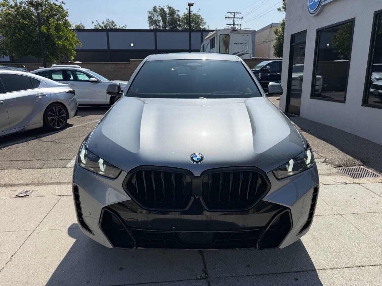 Used 2024 BMW X6 xDrive40i w/ Executive Package AWD/4WD image 5