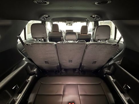 New 2026 Ford Explorer ST-Line w/ ST-Line Street Pack image 31