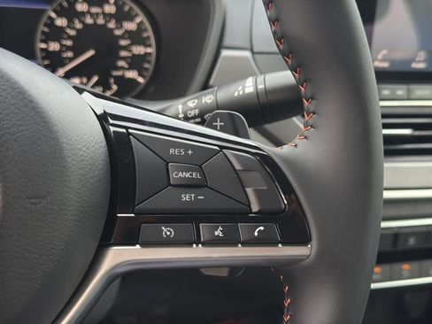 New 2025 Nissan Altima 2.5 SR image 19