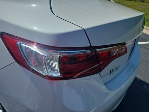Used 2018 Acura ILX FWD image 35