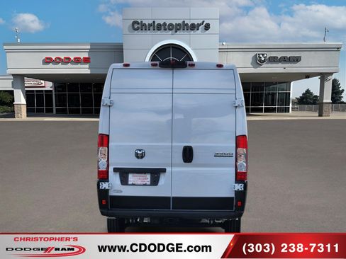 Used 2024 RAM ProMaster 3500 w/ Convenience Group FWD image 4