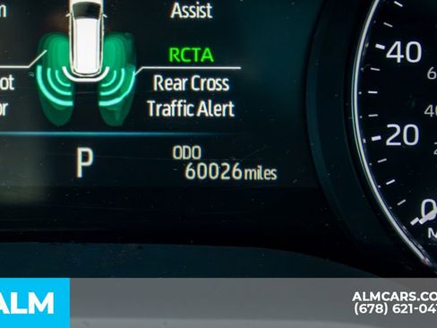 Used 2023 Toyota Sienna Platinum image 30