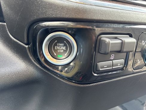 Used 2024 GMC Sierra 1500 Elevation w/ LPO, Elevation Black Package image 27