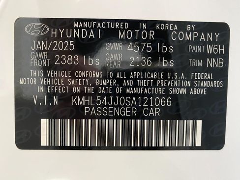 Certified 2025 Hyundai Sonata Limited FWD image 36