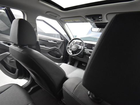 Used 2024 Kia Seltos EX image 20