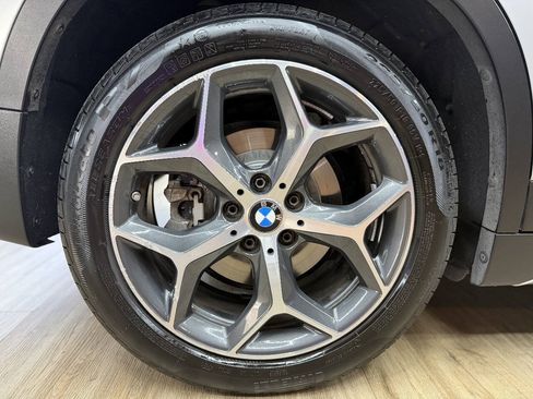 Used 2017 BMW X1 xDrive28i w/ Premium Package AWD/4WD image 23