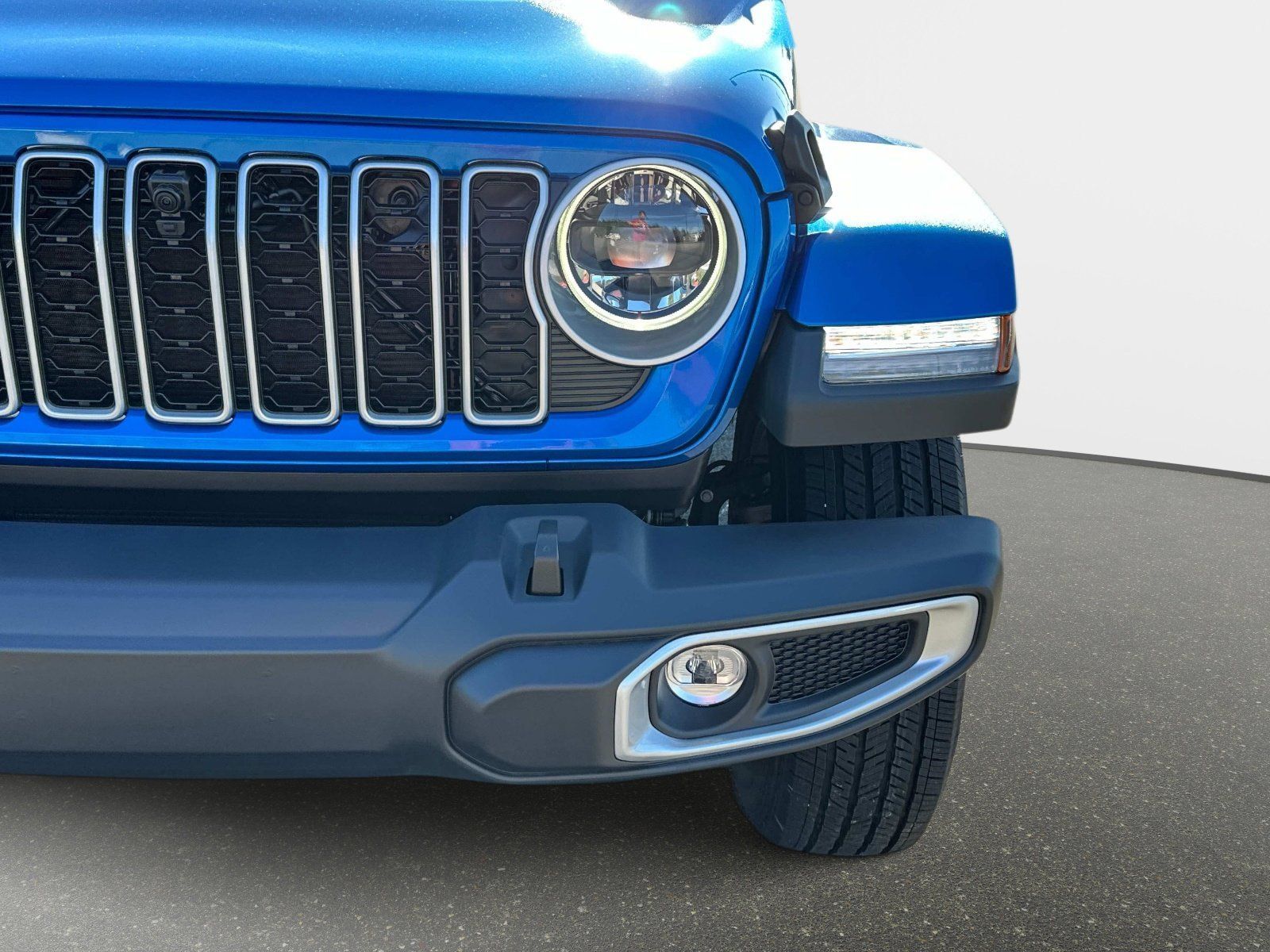 New 2025 Jeep Wrangler Unlimited Sahara w/ Safety Group AWD/4WD image 10