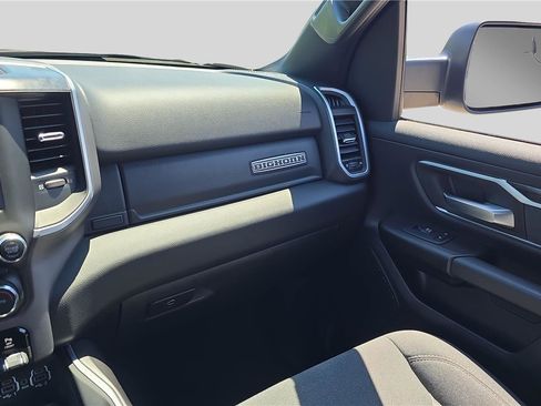 Used 2022 RAM 1500 Big Horn AWD/4WD image 24