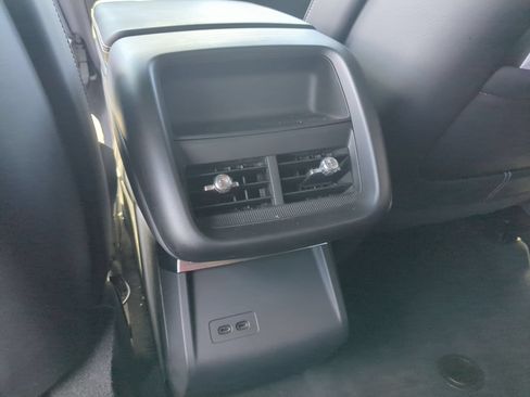 Used 2024 Cadillac Lyriq Tech AWD/4WD image 19
