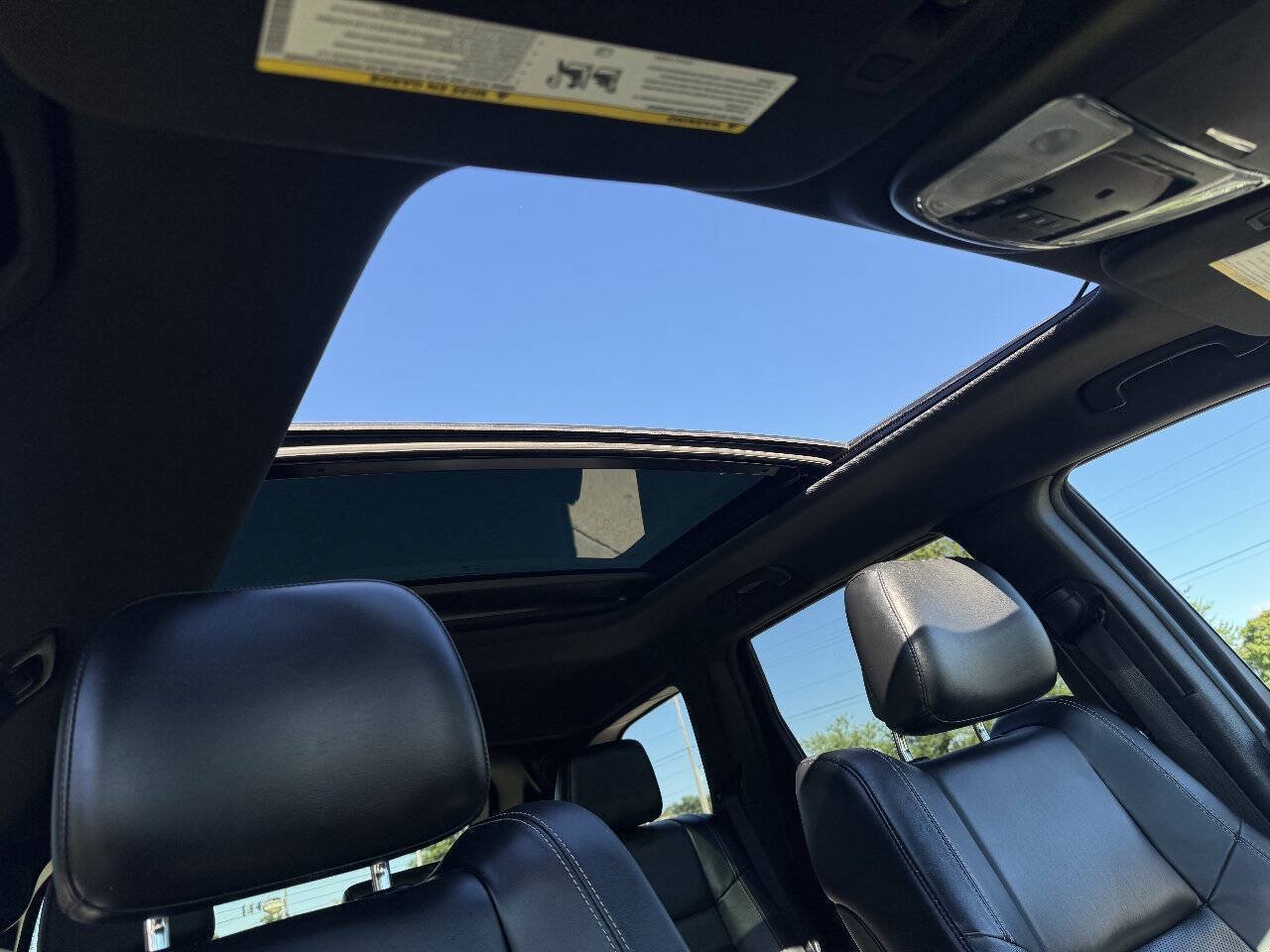 Used 2014 Jeep Grand Cherokee Limited w/ Luxury Group II AWD/4WD image 15