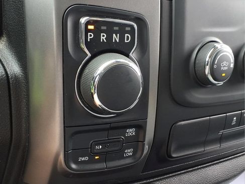 Used 2024 RAM 1500 Classic SLT AWD/4WD image 15