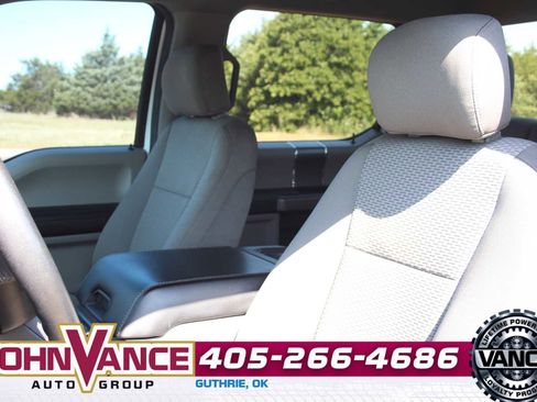 Used 2018 Ford F150 XLT w/ Equipment Group 302A Luxury AWD/4WD image 26