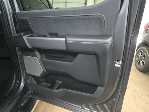 Used 2022 Ford F150 Lariat AWD/4WD image 8