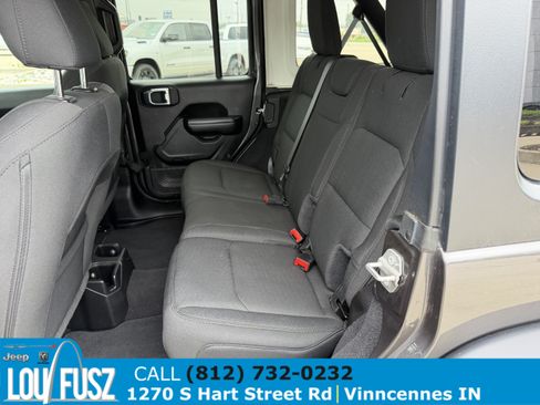 Used 2021 Jeep Wrangler Unlimited Sport AWD/4WD image 9