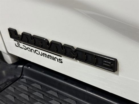Used 2022 RAM 2500 Laramie w/ Night Edition image 27