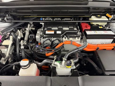 Used 2024 Lexus RZ 300e Premium image 35